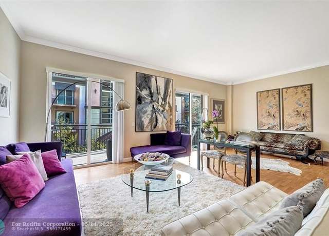 Property at 2617 NE 14th Ave #401, Wilton Manors, FL 33334, 2 beds, 2 baths
