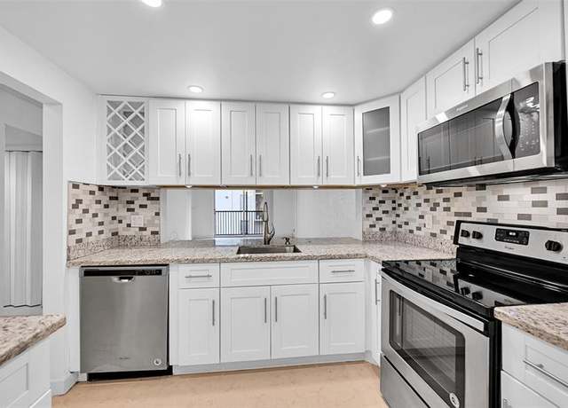 Property at 7173 Orange Dr Unit 215B, Davie, FL 33314, 2 beds, 2 baths