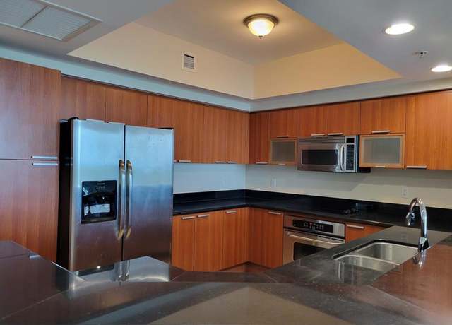 Property at 15051 Royal Oaks Ln #1902, North Miami, FL 33181, 2 beds, 2.5 baths