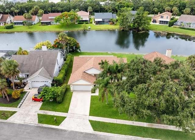 Property at 9888 Cross Pine Ct, FL 33467, 3 beds, 2 baths