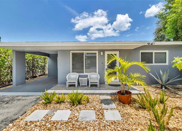Property at 2108 NE 11th Ave, Wilton Manors, FL 33305, 2 beds, 1 bath