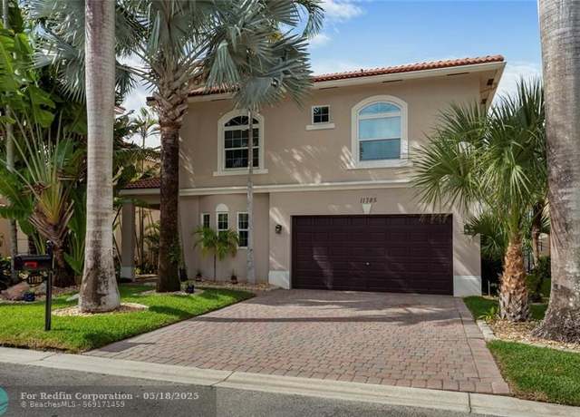 Property at 11785 NW 2nd St, Plantation, FL 33325, 5 beds, 2.5 baths