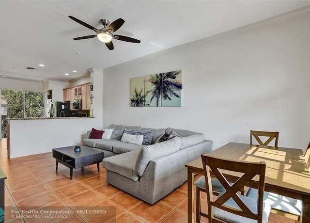 Property at 2453 NE 14th Street Cswy #2453, Pompano Beach, FL 33062, 3 beds, 3.5 baths