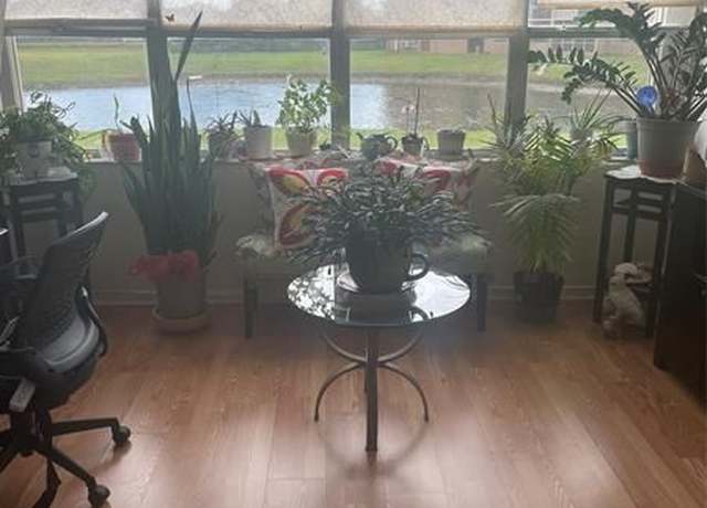 Property at 9881 Sunrise Lakes Blvd #106, Sunrise, FL 33322, 1 bed, 1.5 baths