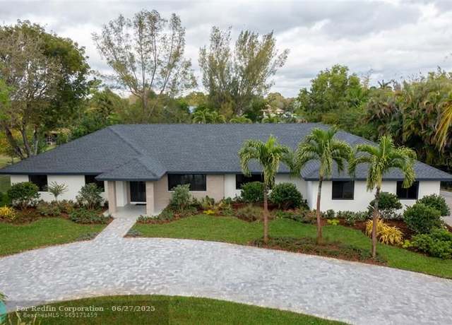 Property at 15901 SW 54 Pl, Southwest Ranches, FL 33331, 6 beds, 5 baths