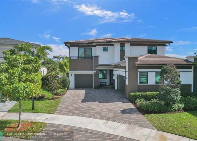 Property at 8660 Pacifica Ln, Parkland, FL 33067, 5 beds, 3.5 baths