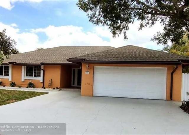 Property at 721 SW 96th Ave, Pembroke Pines, FL 33025, 4 beds, 2.5 baths