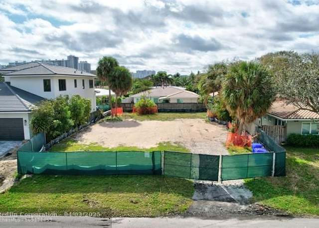 Property at 254 Capri Ave, Lauderdale By The Sea, FL 33308
