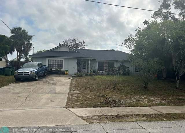 Property at 1400 Hayward Ave, FL 32738, 4 beds, 2 baths