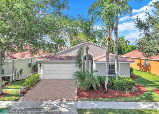 Property at 15023 SW 16th St, Pembroke Pines, FL 33027, 3 beds, 2 baths