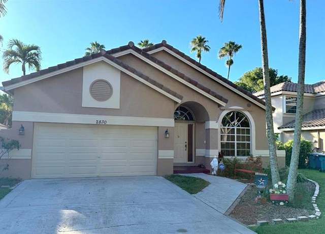 Property at 2830 La Paz Ave, Hollywood, FL 33026, 3 beds, 2 baths