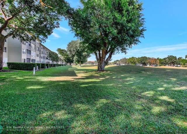 Property at 901 SW 128th Ave Unit 404 E, Pembroke Pines, FL 33027, 1 bed, 1.5 baths