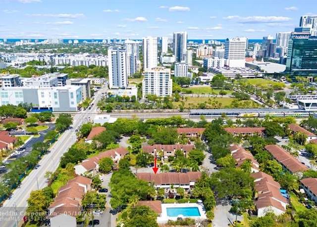 Property at 344 City View Dr, Fort Lauderdale, FL 33311, 2 beds, 1.5 baths