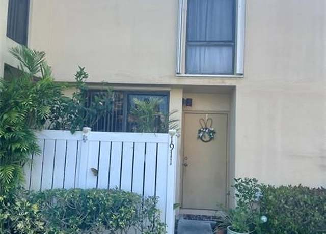 Property at 2931 SW 87th Ter #1911, Davie, FL 33328, 3 beds, 2.5 baths