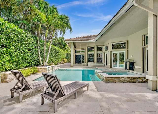 Property at 4122 NW 67th Ter, Coral Springs, FL 33067, 4 beds, 3 baths