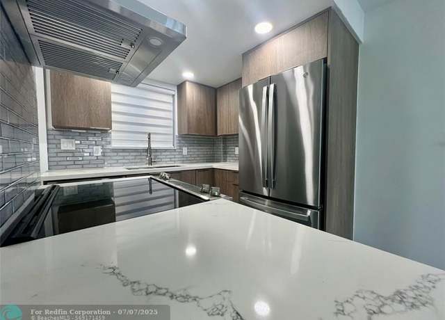 Property at 1777 SE 15th St #101, Fort Lauderdale, FL 33316, 2 beds, 2 baths
