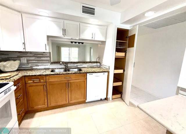 Property at 3303 Aruba Way Unit M1, Coconut Creek, FL 33066, 2 beds, 2 baths