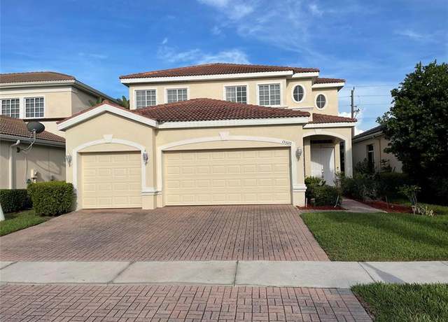 Property at 15320 Laguna Hills Dr, FL 33908, 5 beds, 3 baths
