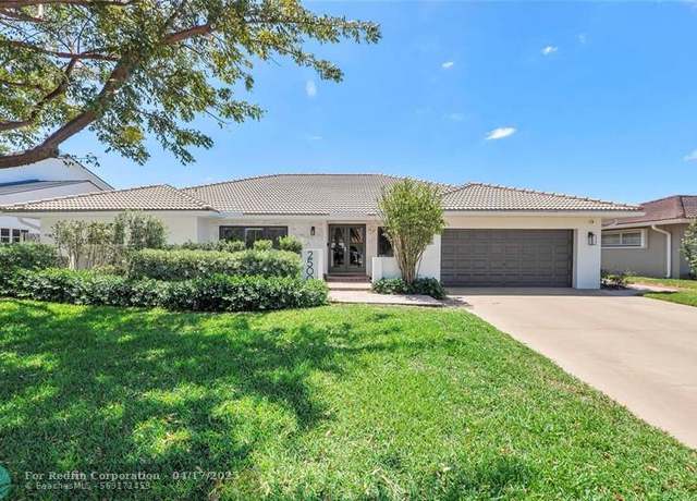 Property at 2500 NE 46th St, Lighthouse Point, FL 33064, 4 beds, 4 baths