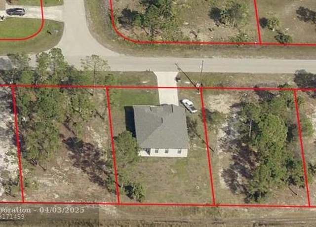 Property at 451 Woodman Dr, FL 33972