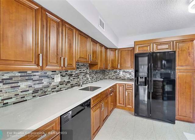 Property at 6593 Spring Bottom Way #237, Boca Raton, FL 33433, 3 beds, 2 baths