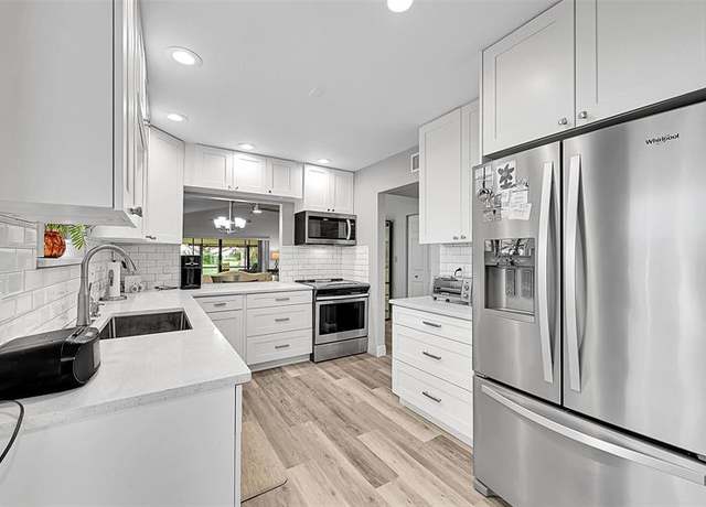 Property at 37 Lakeside Cir #194, Sunrise, FL 33326, 2 beds, 2 baths