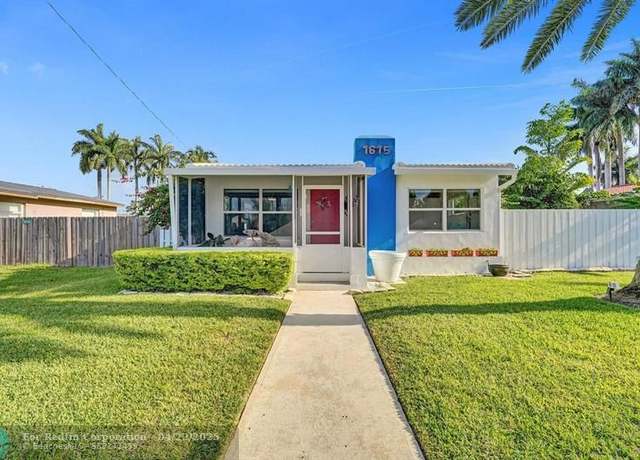 Property at 1615 Mayo St, Hollywood, FL 33020, 3 beds, 2 baths