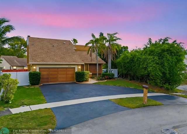 Property at 9444 NW 46th St, Sunrise, FL 33351, 3 beds, 3 baths