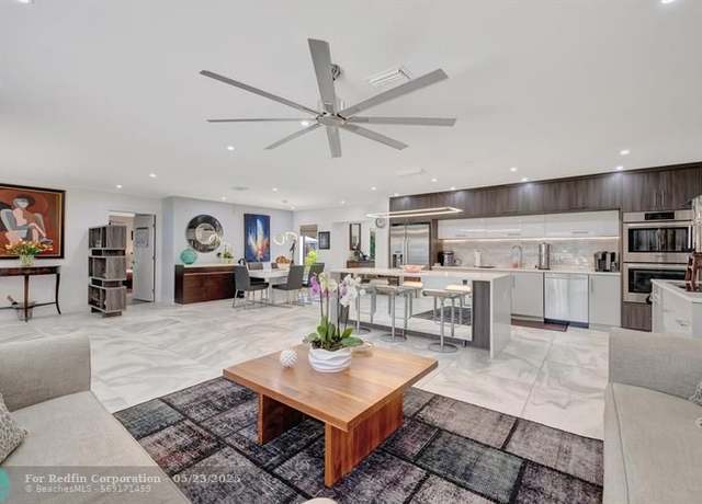 Property at 422 NE 27th St, Wilton Manors, FL 33334, 3 beds, 3 baths
