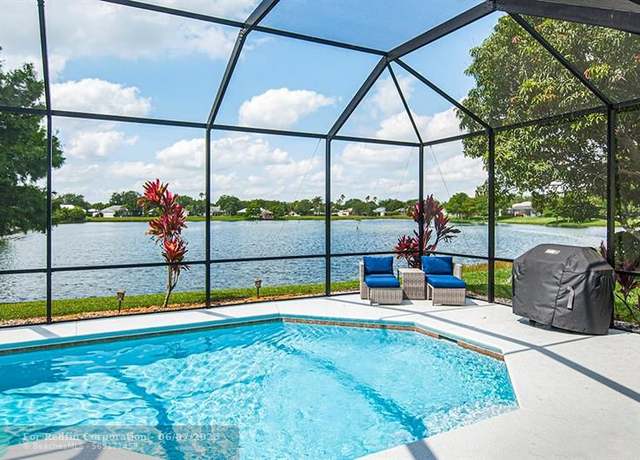 Property at 514 53rd Sq, Vero Beach, FL 32968, 3 beds, 2 baths