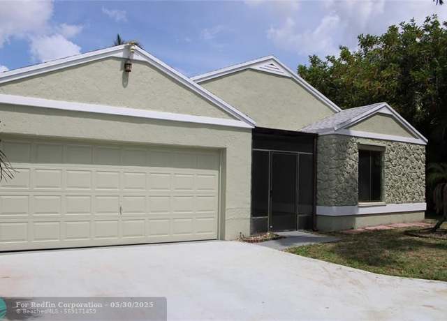 Property at 9 Beckley Pl, Boynton Beach, FL 33426, 3 beds, 2 baths