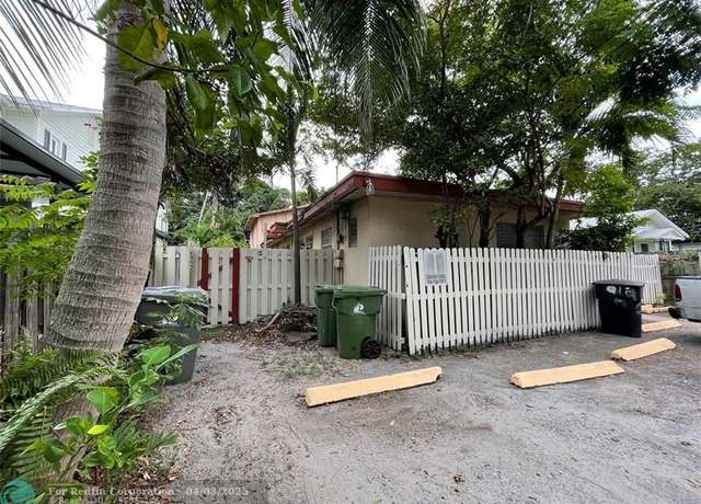 Property at 912 SW 2nd St, Fort Lauderdale, FL 33312, 6 beds, 4 baths
