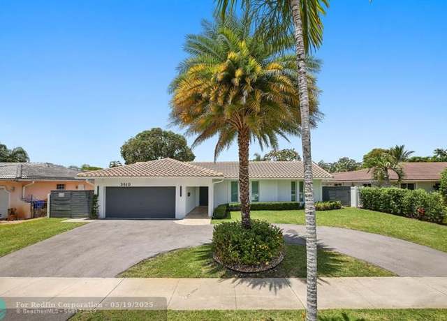 Property at 3610 N 46th Ave, Hollywood, FL 33021, 3 beds, 2.5 baths