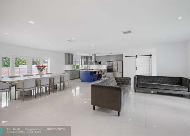 Property at 3610 N 46th Ave, Hollywood, FL 33021, 3 beds, 2.5 baths