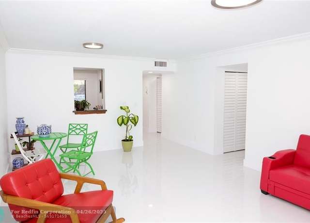 Property at 2209 S Cypress Bend Dr #203, Pompano Beach, FL 33069, 2 beds, 2 baths