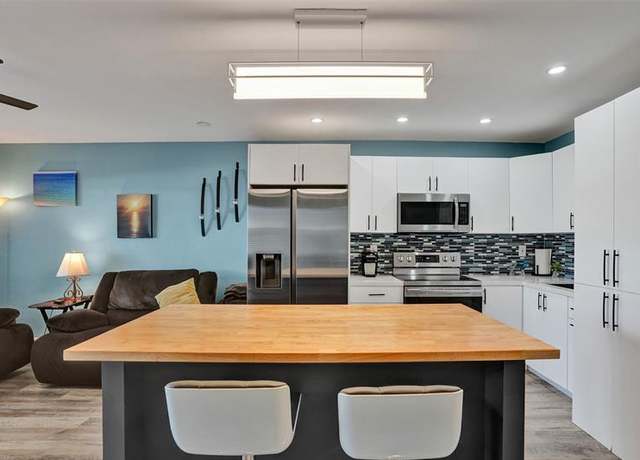 Property at 2170 NE 51st Ct Unit B4, Fort Lauderdale, FL 33308, 1 bed, 1 bath