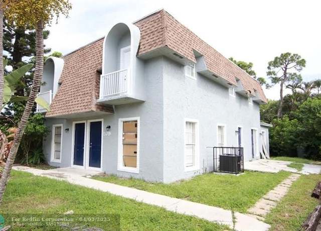 Property at 579 NW 41st St, Oakland Park, FL 33309, 6 beds, 5 baths