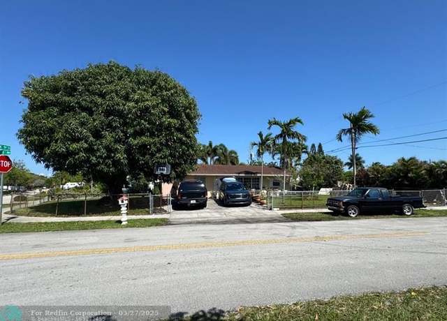 Property at 500 NE 59th St, Fort Lauderdale, FL 33334, 3 beds, 2 baths