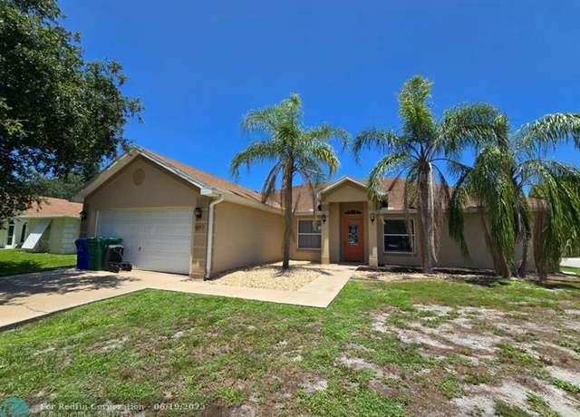 Property at 597 Durant St, Sebastian, FL 32958, 3 beds, 2 baths