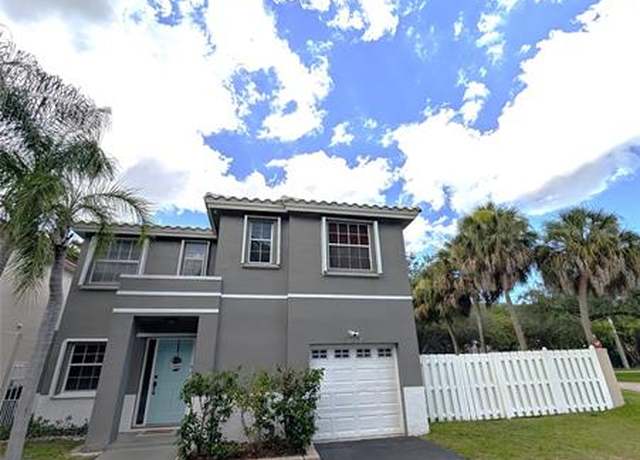 Property at 11567 N Open Ct, Hollywood, FL 33026, 4 beds, 2.5 baths