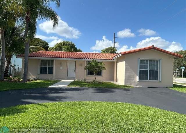 Property at 5524 Cleveland St, Hollywood, FL 33021, 3 beds, 2 baths