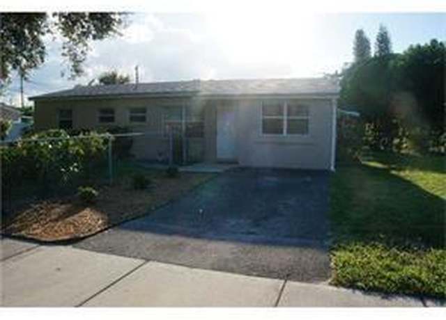 Property at 550 NE 61st St, Oakland Park, FL 33334, 3 beds, 2 baths