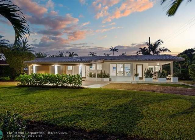 Property at 2600 NE 26th Ave, Fort Lauderdale, FL 33306, 4 beds, 3 baths
