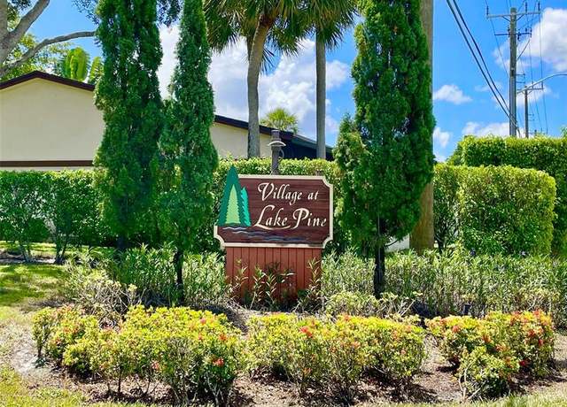 Property at 915 SW 120th Way, Davie, FL 33325, 3 beds, 2.5 baths