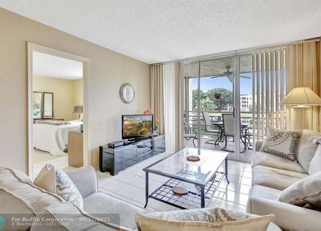 Property at 9311 Orange Grove Dr #210, Davie, FL 33324, 2 beds, 2 baths