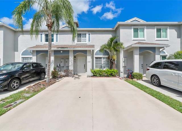 Property at 1367 SW 48th Ter, Deerfield Beach, FL 33442, 2 beds, 2.5 baths
