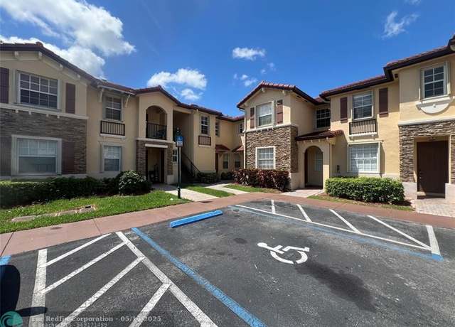 Property at 3320 NE 13th Cir Dr Unit 102-23, Homestead, FL 33033, 3 beds, 2.5 baths