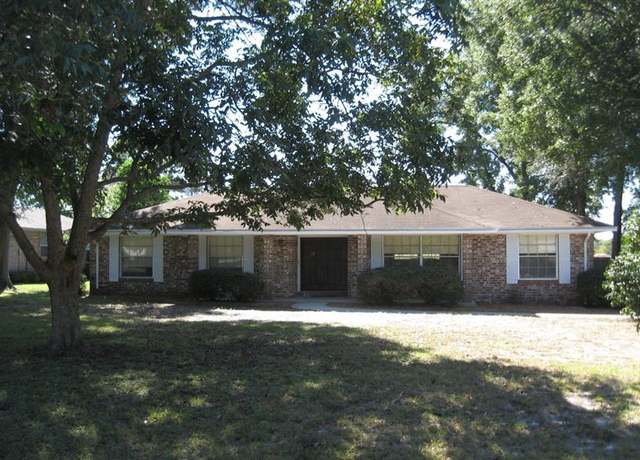 Property at 2093 Derby Ct, FL 32073, 4 beds, 2 baths