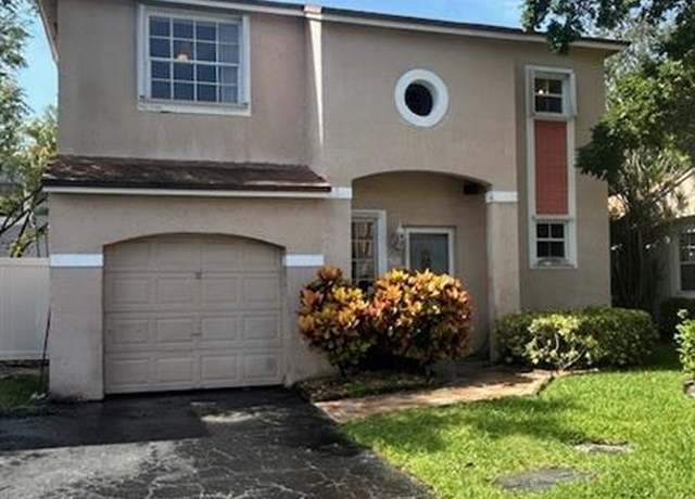 Property at 11740 NW 12th St, Pembroke Pines, FL 33026, 3 beds, 2.5 baths
