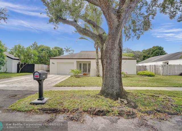 Property at 4941 SW 94th Way, Cooper City, FL 33328, 4 beds, 2 baths